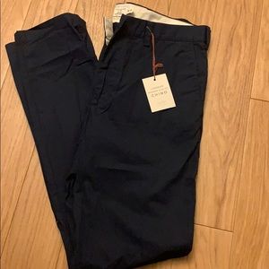 Club Monaco Connor slim fit chino NWT